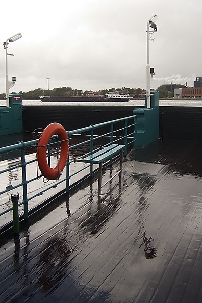 Sep 03 - Rain on the ferry.jpg