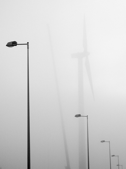 Dec 07 - Poles in a grey world