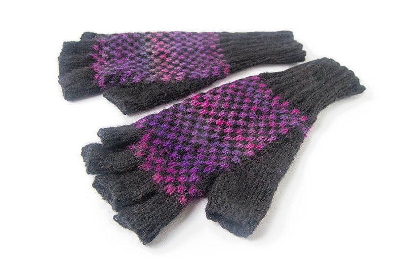 Dec 25 - Gloves