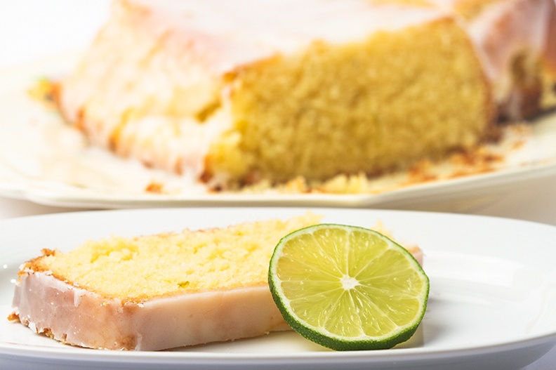Made a cocos-lime cake today with lime glaze :)