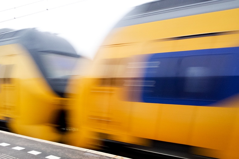 A fast passing train this morning on Duivendrecht station