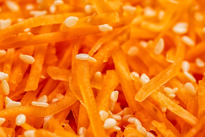 Carrots with sesame seed