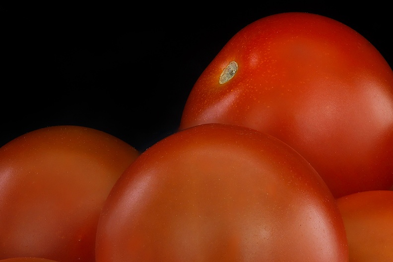 Small tomatoes for a salad