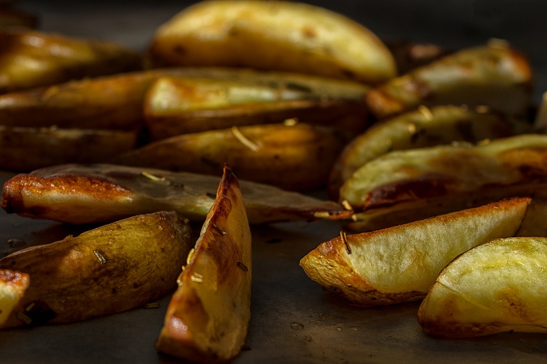 Potatoes with rosemary in the oven