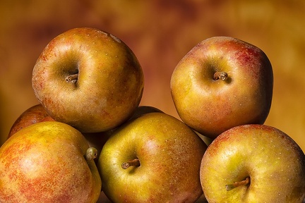 Dec 23 - Apples