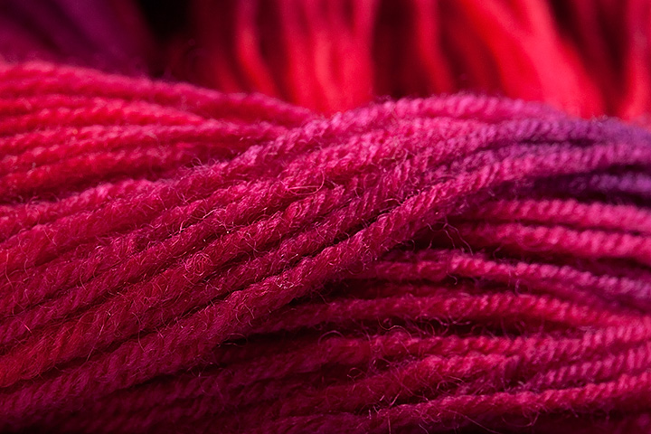Trying to capture this nice colored wool